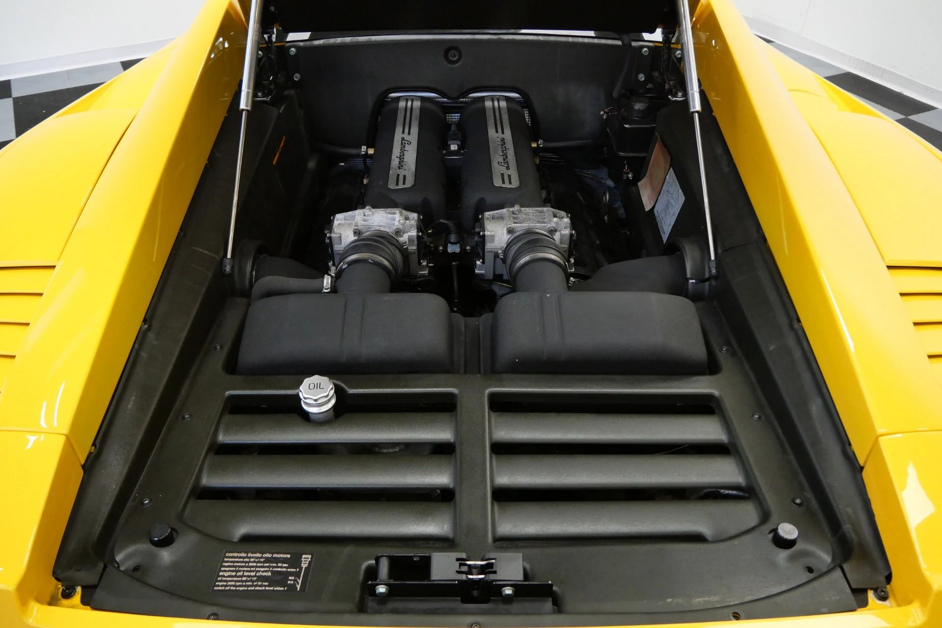 mph011_3041960885_Used_2004_Lamborghini_Gallardo_Low_Miles_First_Production_Year_1773936325_1c056862da