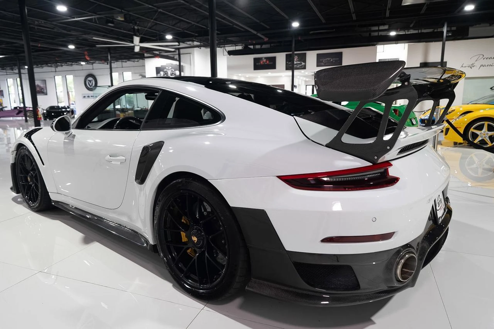 mph011_3042383599_bb2cf7b40240245dd4ff98f9dd94725f_0e1baae432