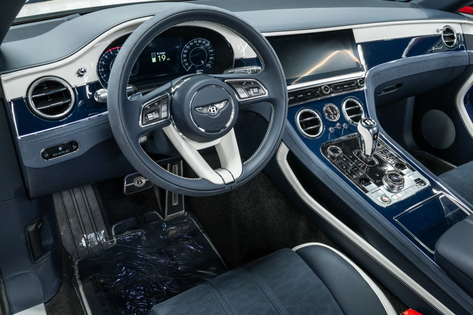 mph011_3042942622_Used_2025_Bentley_Continental_GTC_Speed_Touring_Specification_Front_Seat_Comfort_Specification_1769621755_482690cd42