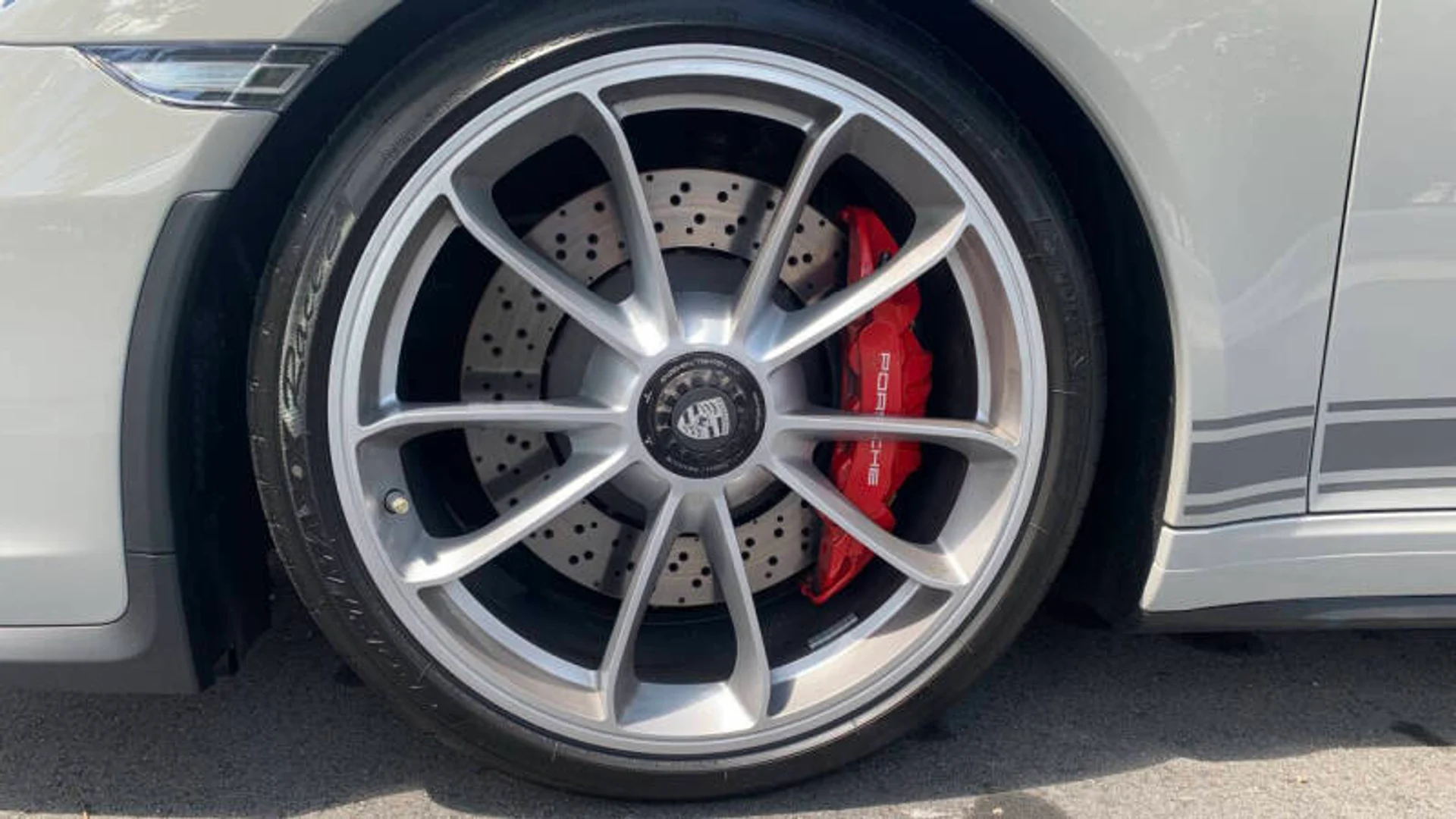 mph011_3046986134_2018_porsche_911_gt3_2dr_coupe_d3ab1b4049