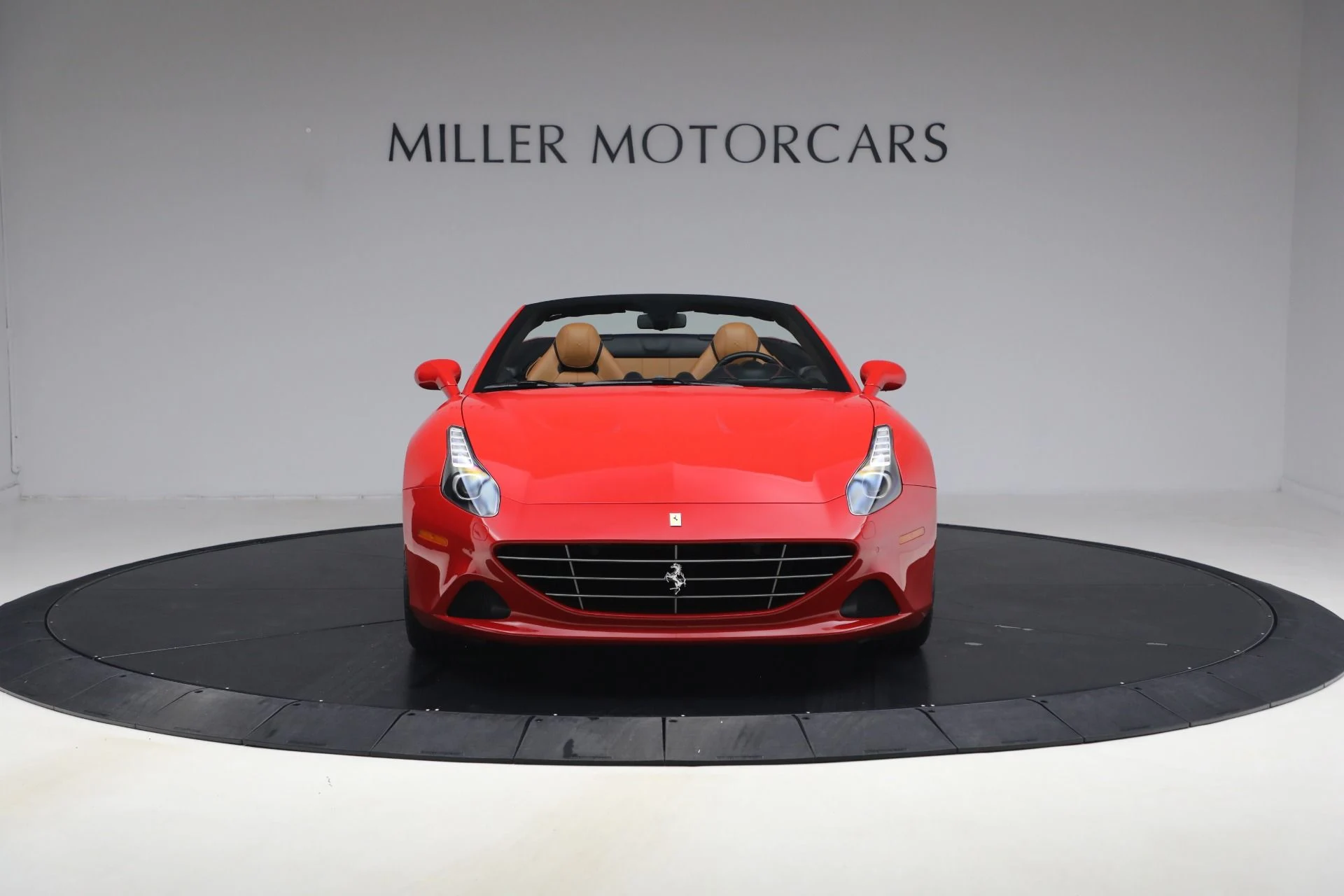 mph011_3053973944_Used_2016_Ferrari_California_T_Handling_Speciale_1775319206_79e100957e