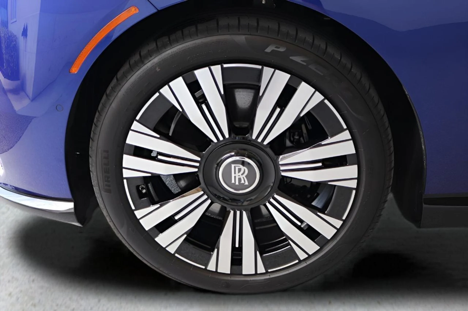 mph011_3057110334_12_a1eead565b