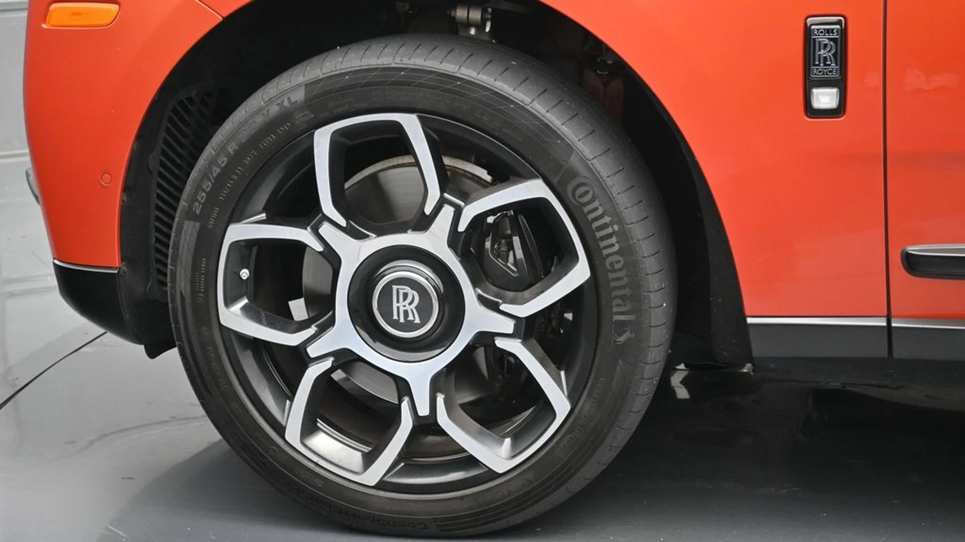 mph011_3059305376_1a3836bc2e22114863858673fb22e5cex_90ea945faa