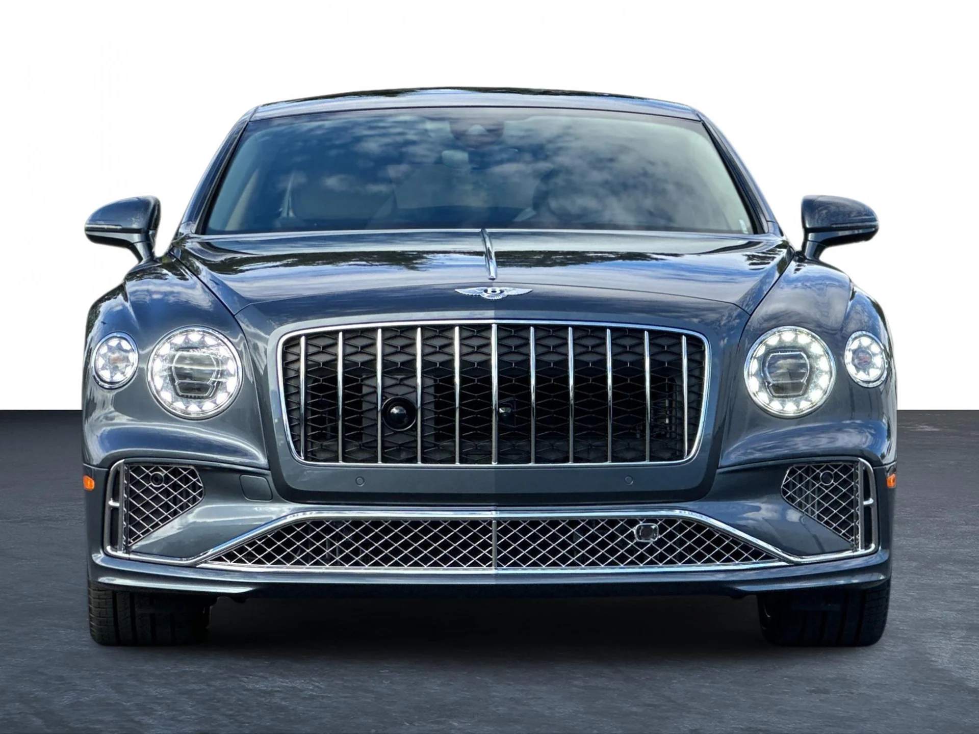 mph011_3062133264_New_2026_Bentley_Flying_Spur_1760604618_9d68e28d76
