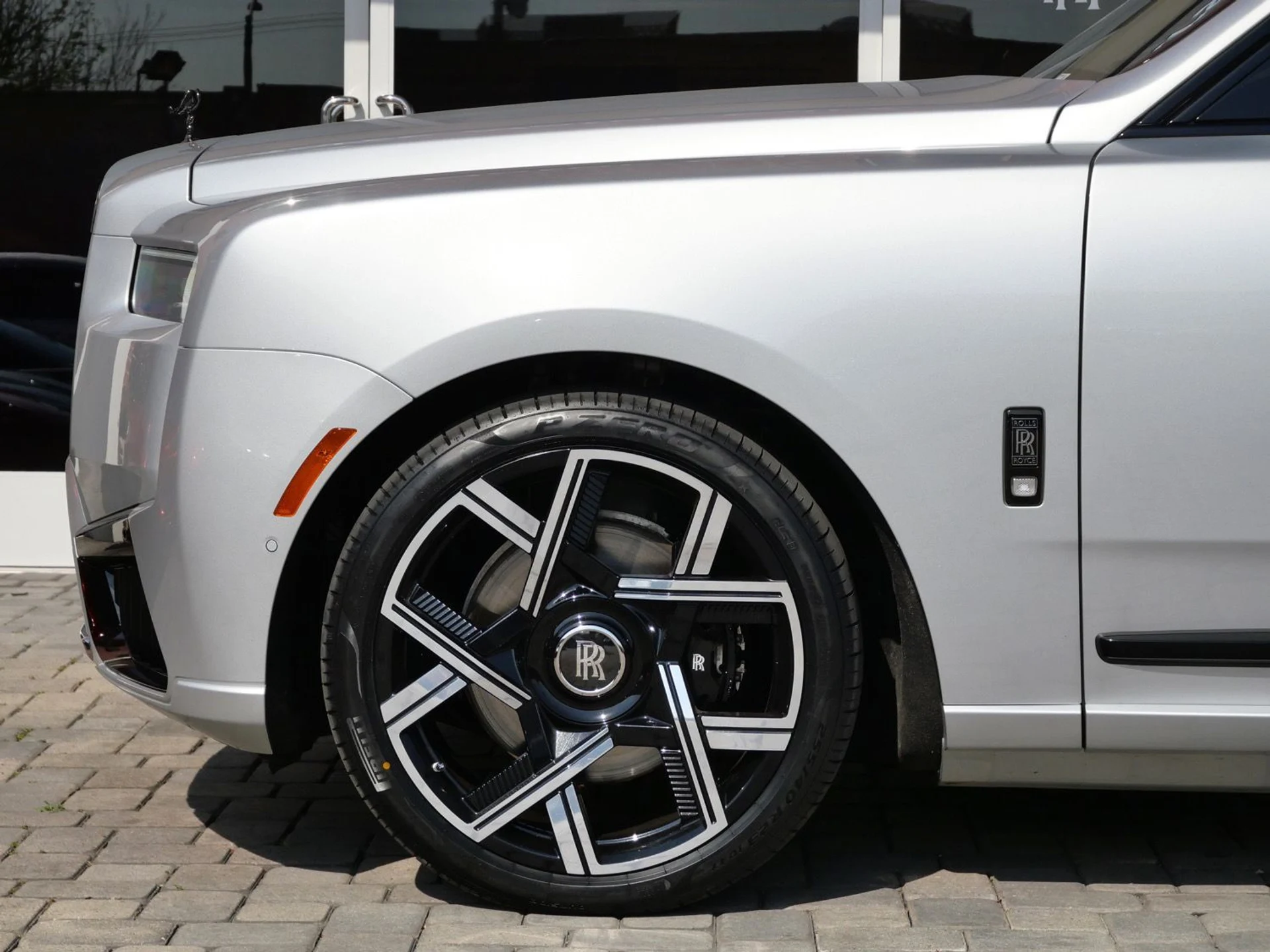 mph011_3068676085_c361e582e43d3a4567b99794a6eba582x_f7e18248d2