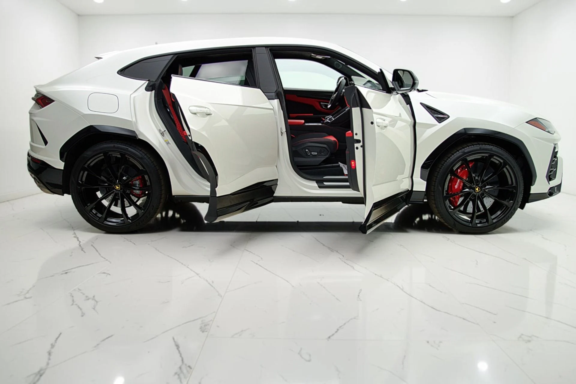 mph011_3072718670_Used_2022_Lamborghini_Urus_SELEZIONE_PRE_OWNED_CERTIFIED_f03aaa92b2