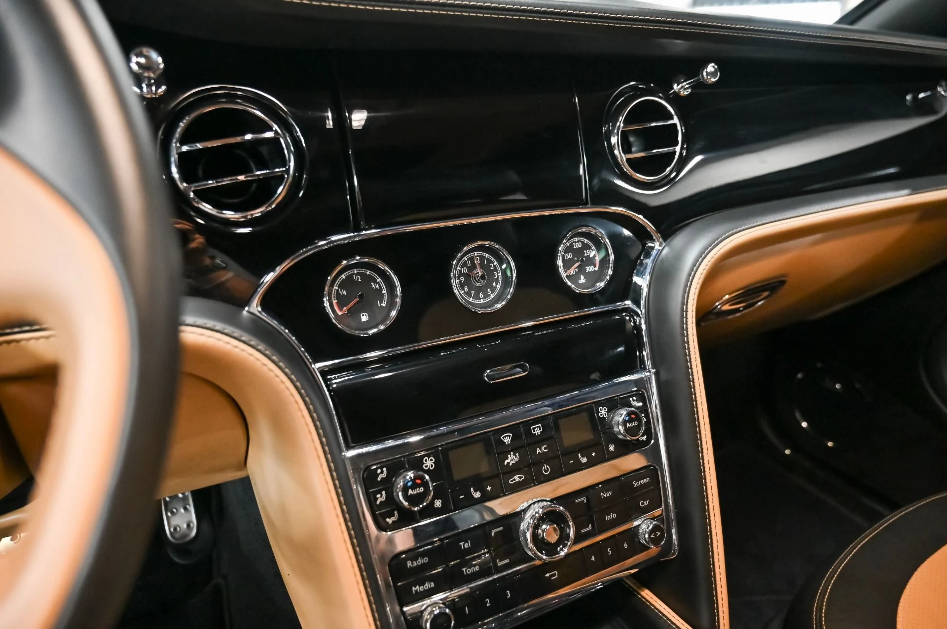 mph011_3073016084_Used_2016_Bentley_Mulsanne_Speed_1757110960_f1584b5a23