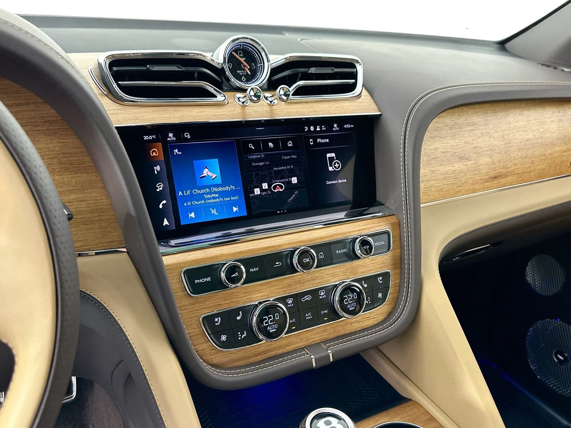 mph011_3091758673_12_92ffcef85f