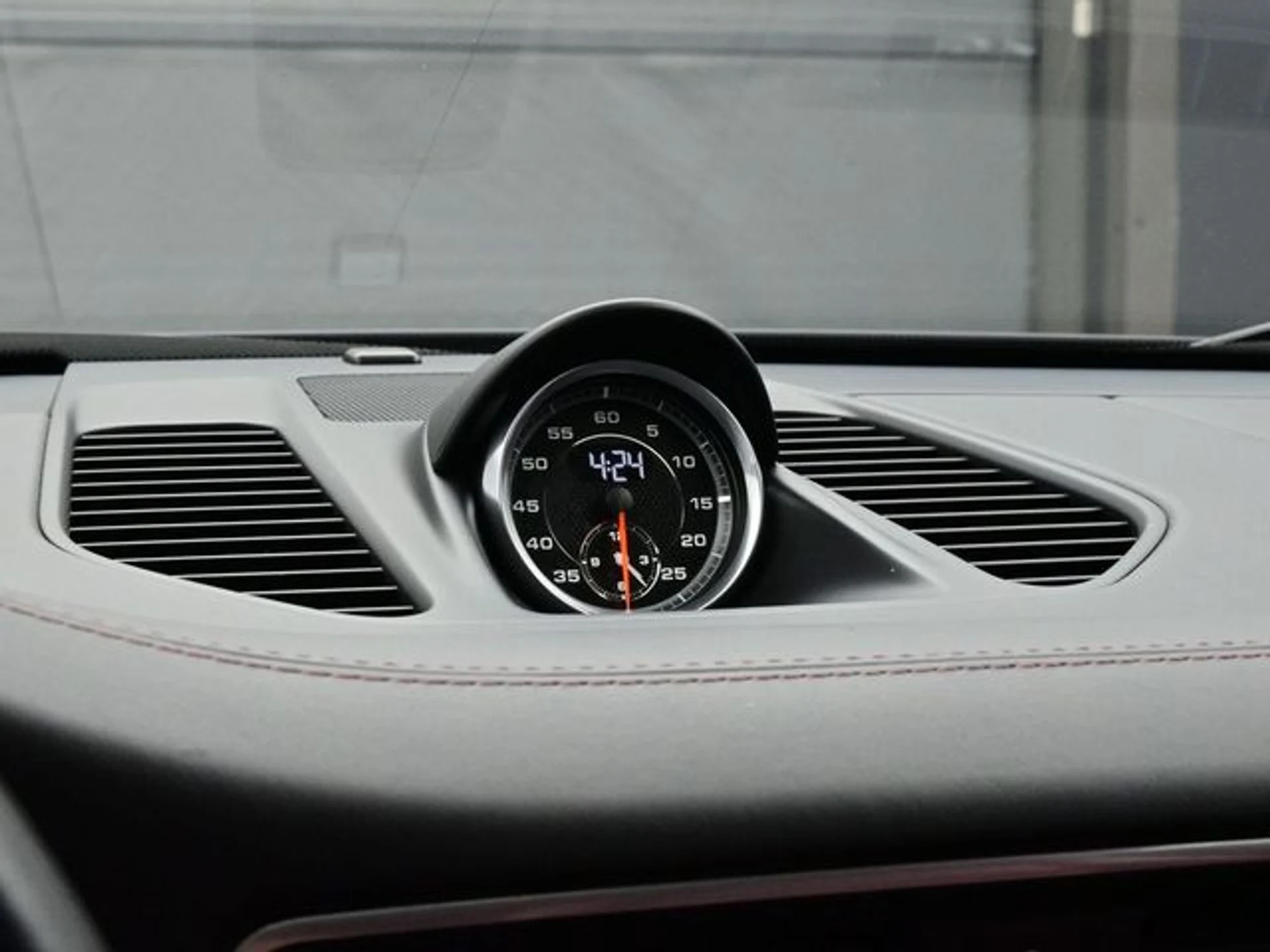 mph011_3092405833_10caca255bcd8a05ba0d17a9436adf75x_bcf2029ab6