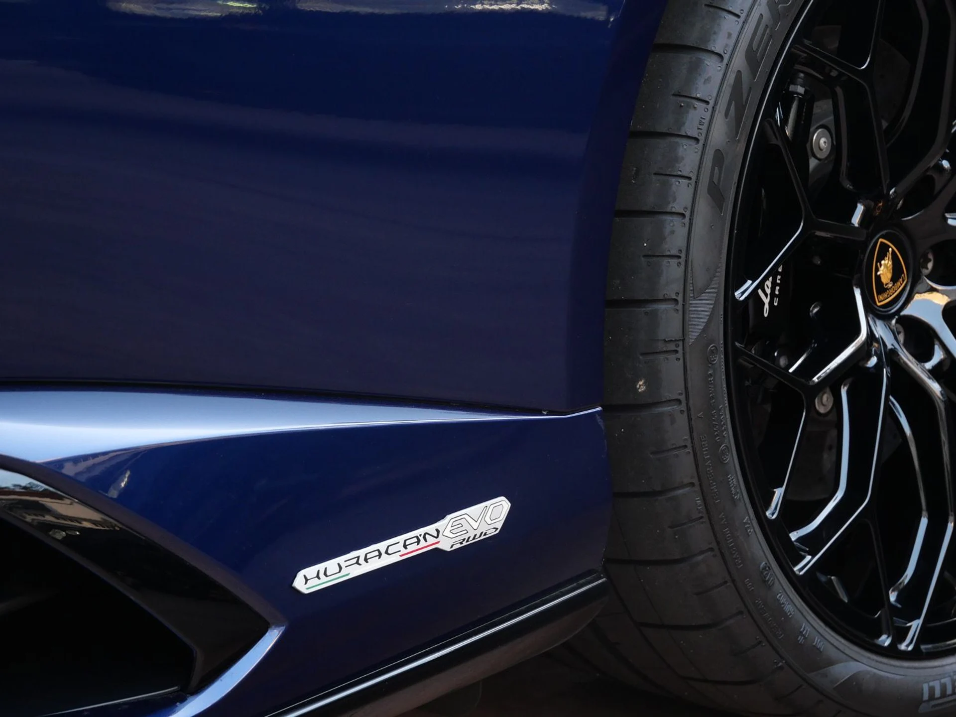 mph011_3095100783_420634591a64f1d2292bd7c2a824957fx_fac4124956