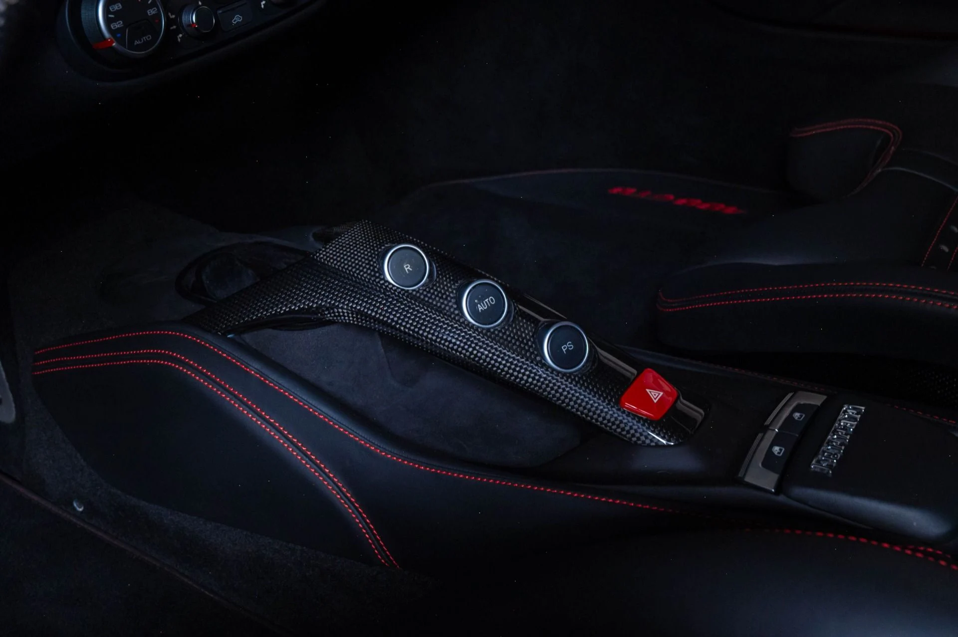 mph011_3095225125_Used_2018_Ferrari_488_GTB_1785189078_cd4ac60223