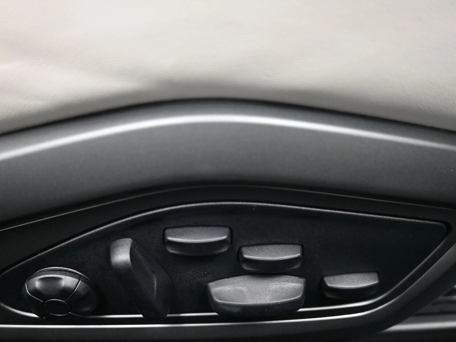 mph011_3098762661_4193f9f038b8ee6e4351ecb0562d3878x_534e2407da