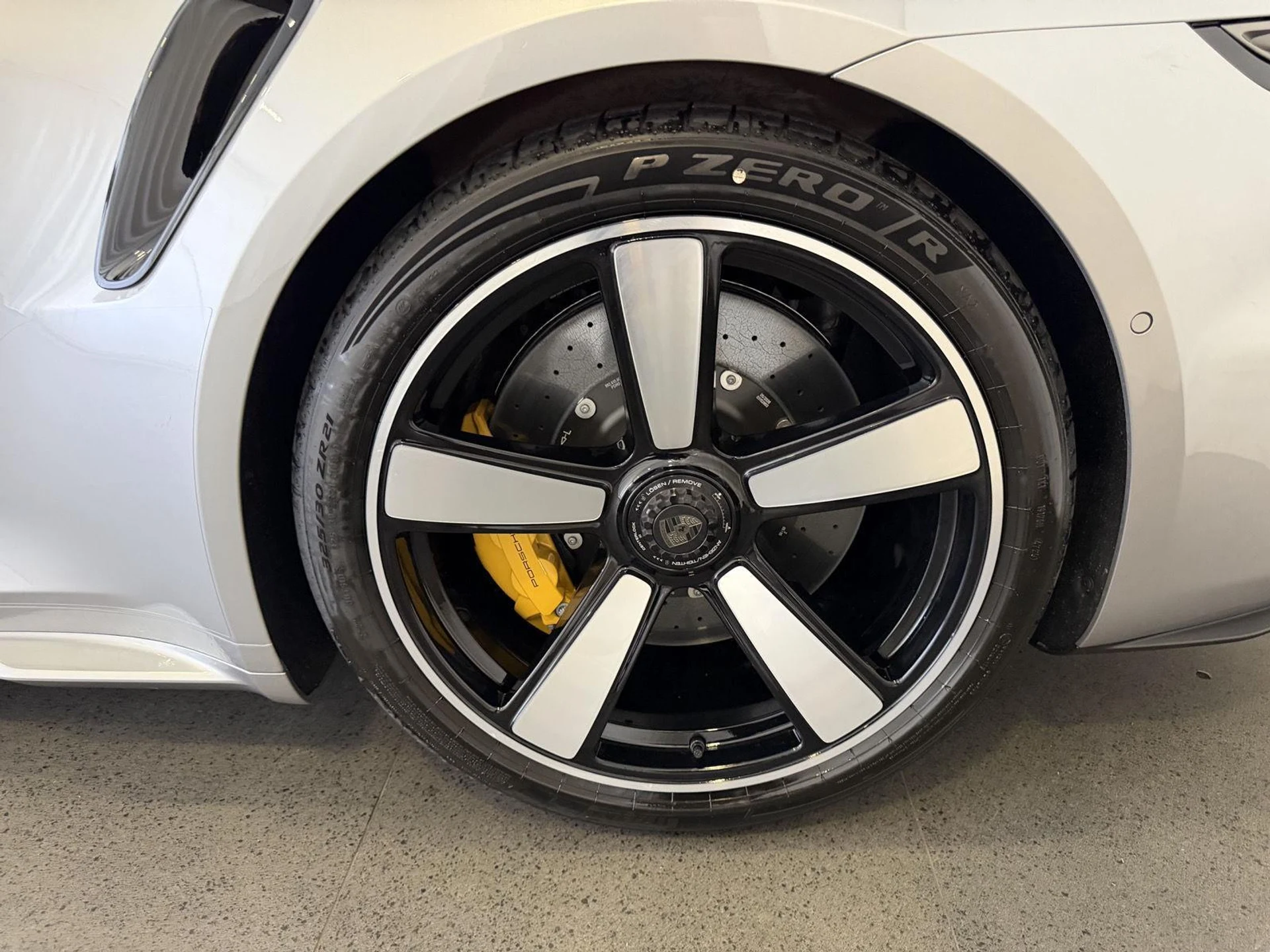 mph011_3100999578_4d54843a1ef37b2934370ef545bd1eb1x_4c4003bf20