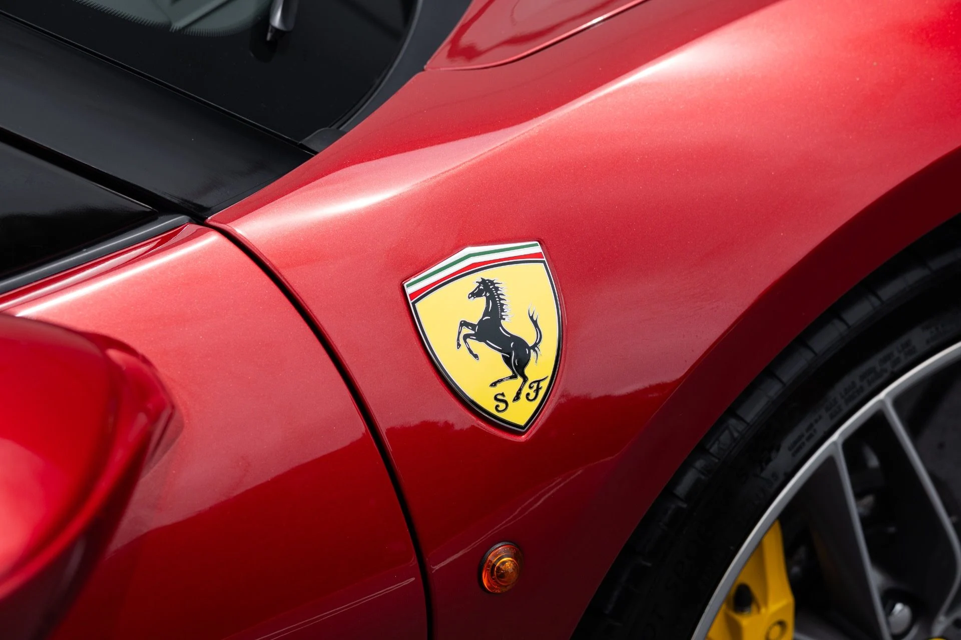 mph011_3106561567_Used_2019_Ferrari_488_Spider_1775191452_7d4c84c3bc