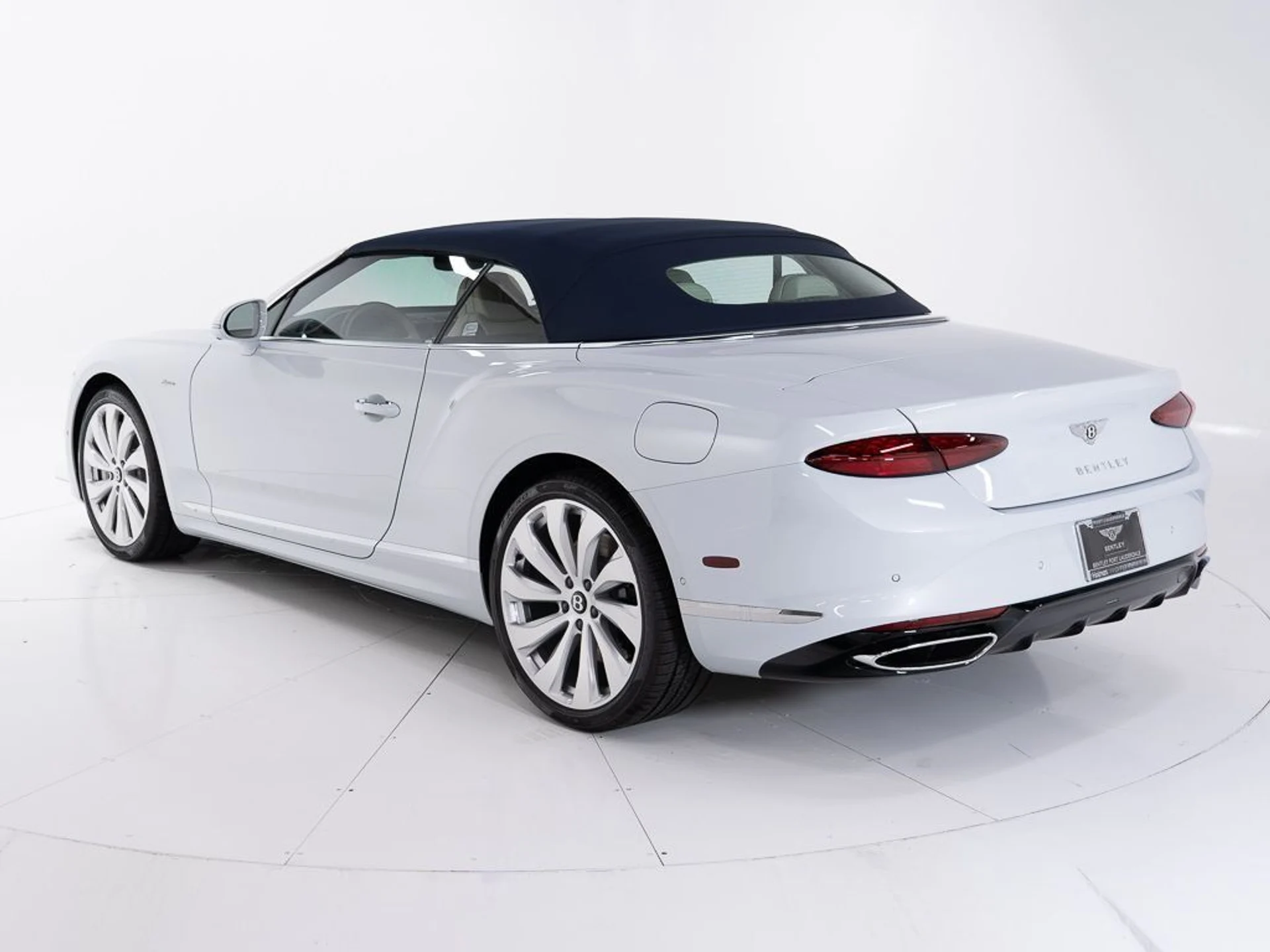 mph011_310658547_d8f50cb419fe80778d13cb842f15f624_84acf1a656