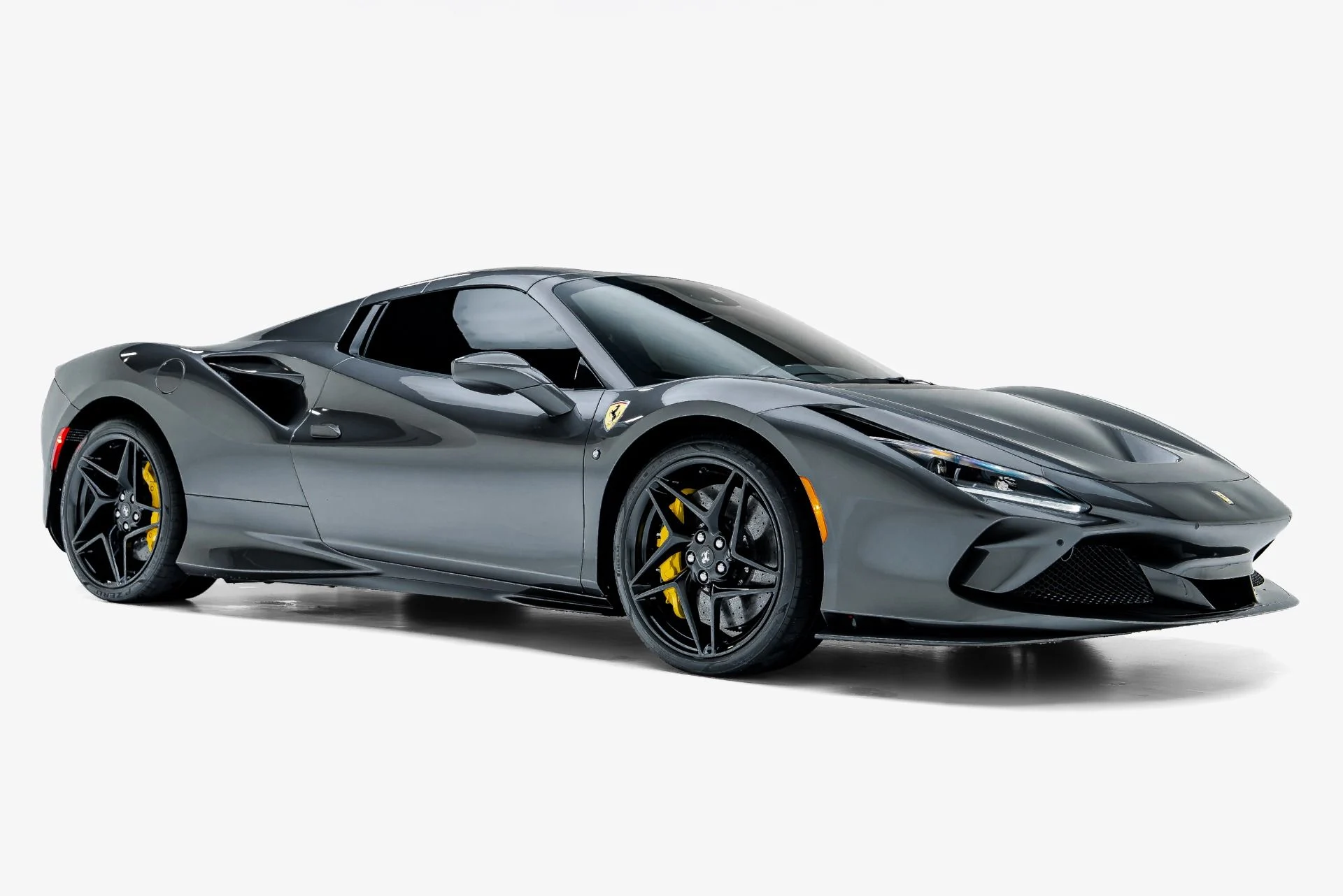 mph011_3109650872_Used_2022_Ferrari_F8_Spider_1792785074_5db1d45b78