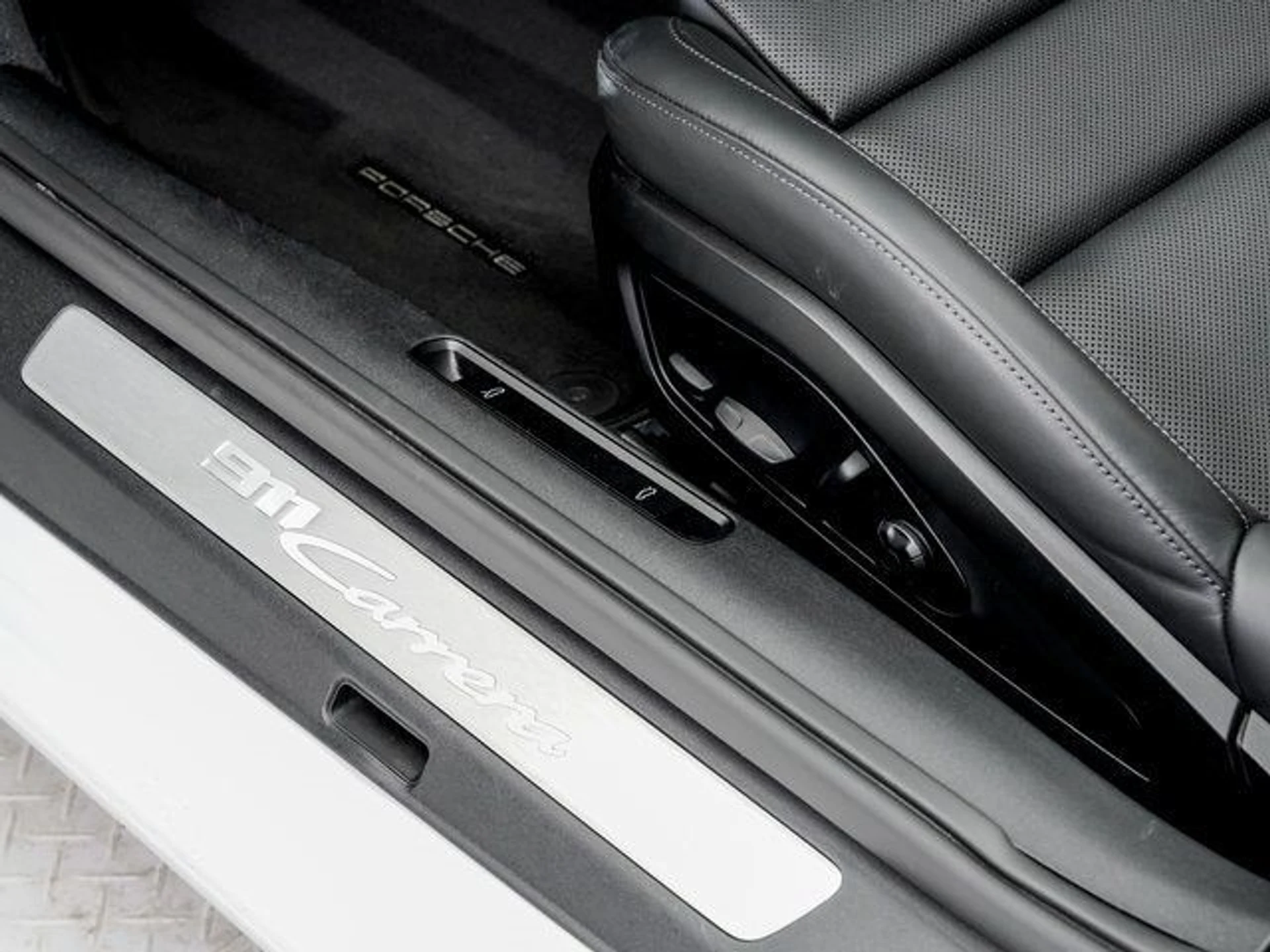 mph011_3109868784_e0a55e445cb82079a52c7016b5685bc8_14f2b96fbd