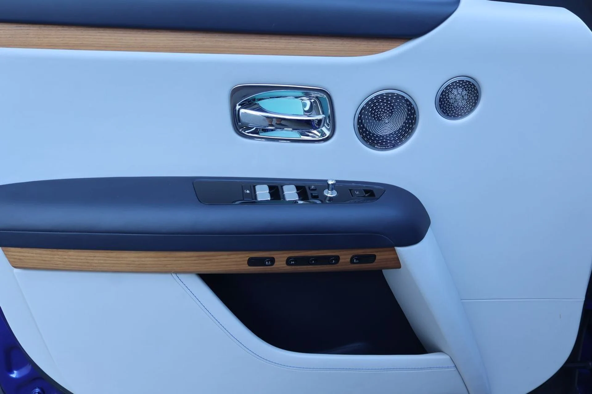 mph011_3112104460_12_3ad26cedc9