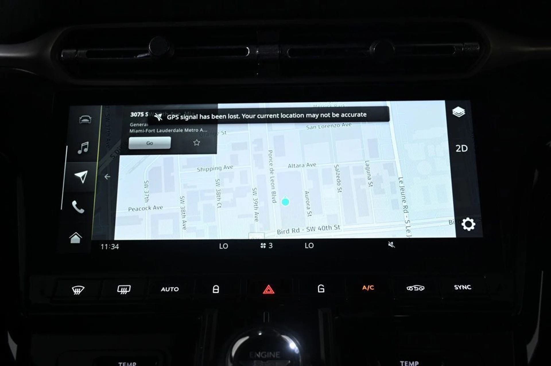 mph011_3115973748_used_2025_aston_martin_vantage_base_11350_22975162_11_1024_9b9ef0accc