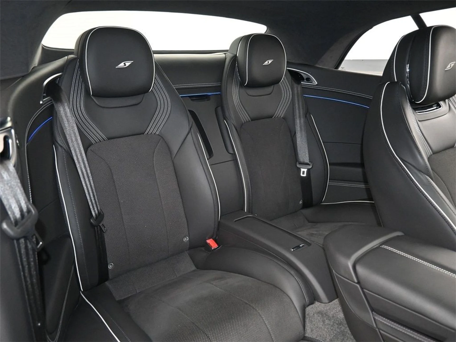 mph011_3116835768_6b11ad84824129ab3ba200ae793938b3x_144bdfacc9