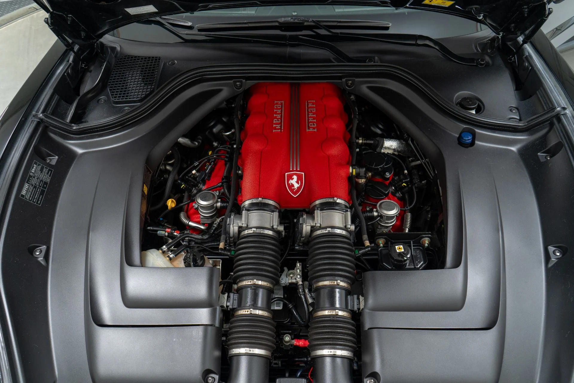 mph011_3118009685_Used_2011_Ferrari_California_1760563898_a8d6c5b5f5