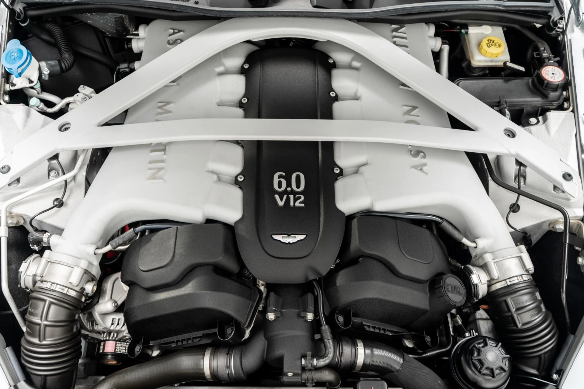 mph011_3122531110_Used_2014_Aston_Martin_DB_9_Volante_Centenary_Edition_6_Of_Only_100_Factory_Two_Tone_Paint_1758295697_5255be3ec3