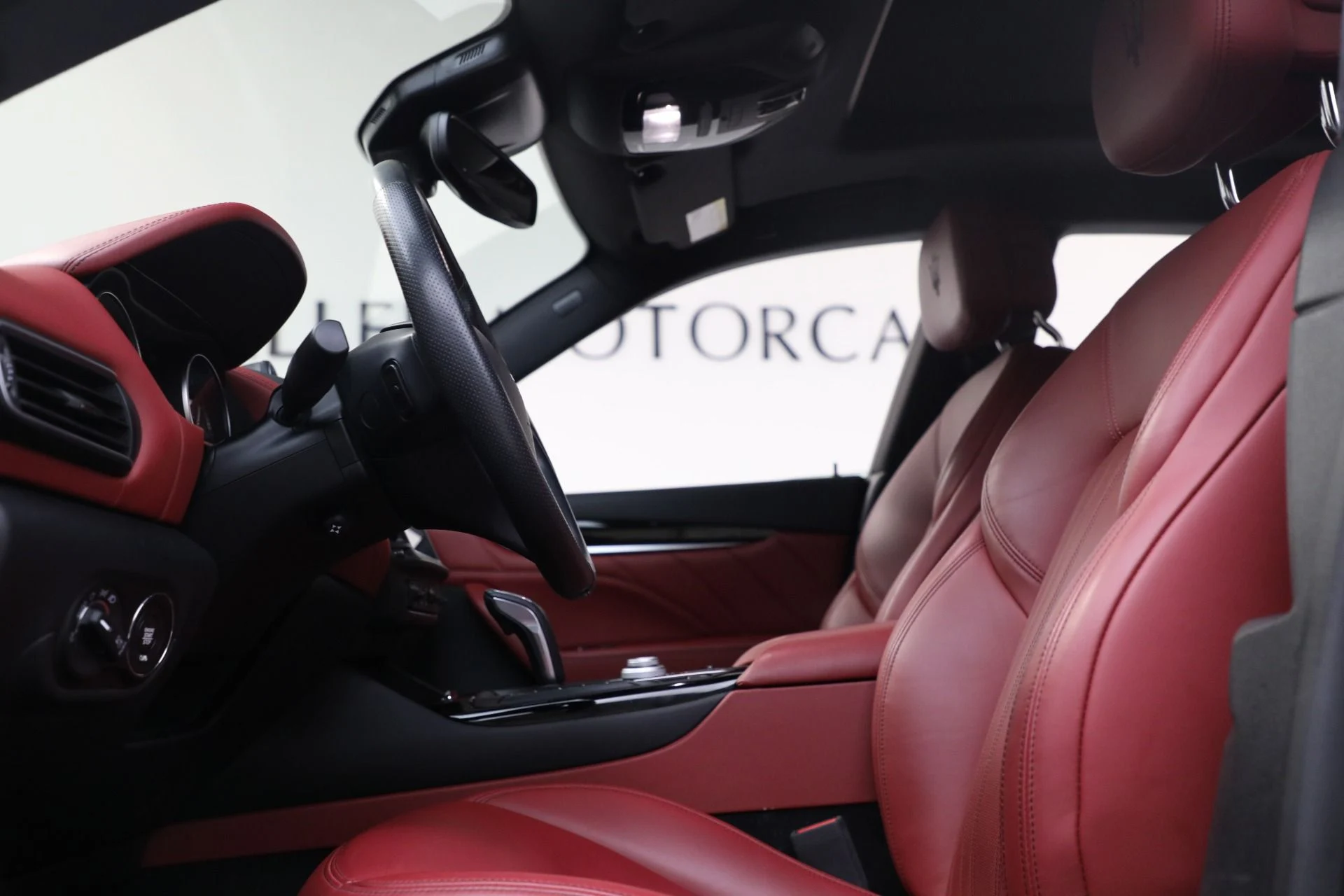 mph011_3126144160_Used_2022_Maserati_Levante_GT_1762382425_58b341c69a