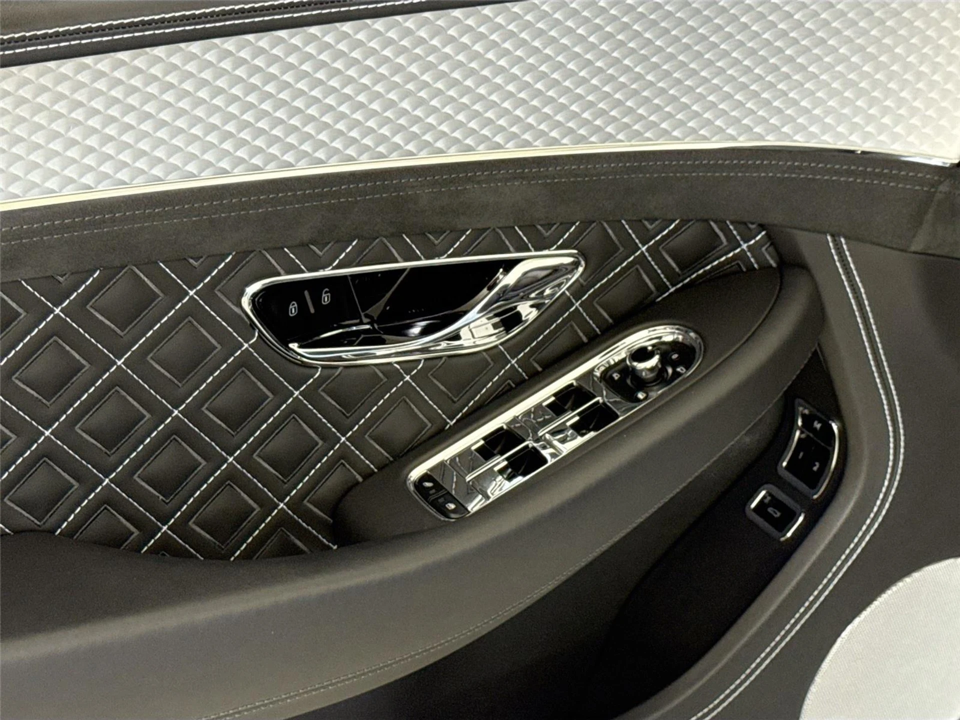 mph011_3133524013_35fcb21f69b584966a4765a28f3e39ca_662e3bdcc0