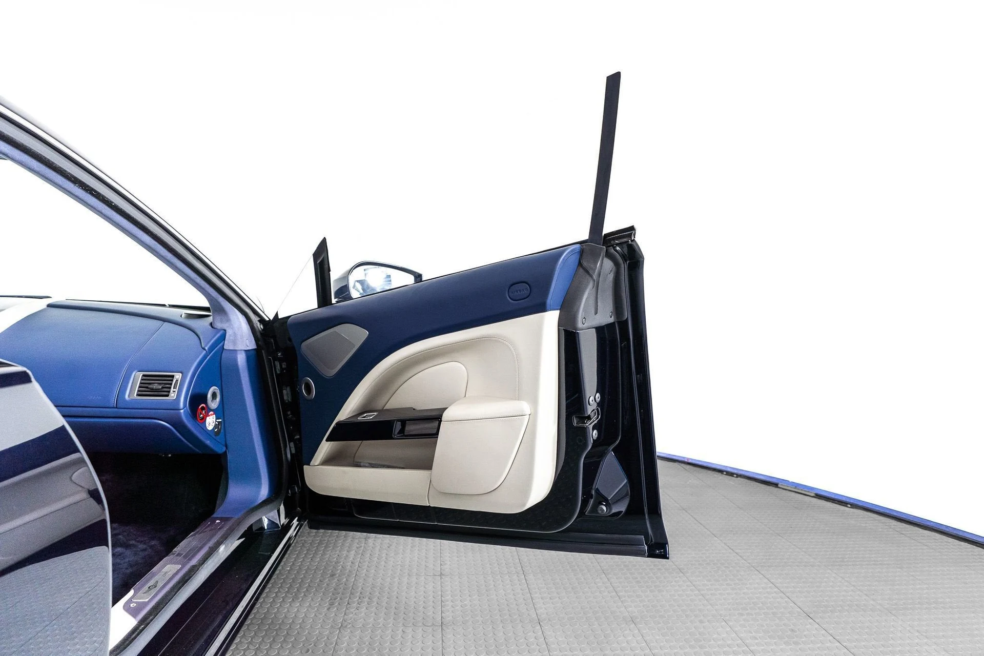 mph011_3137295516_0670d1eb6b95450484c56f010df6e79a_68a51d004d