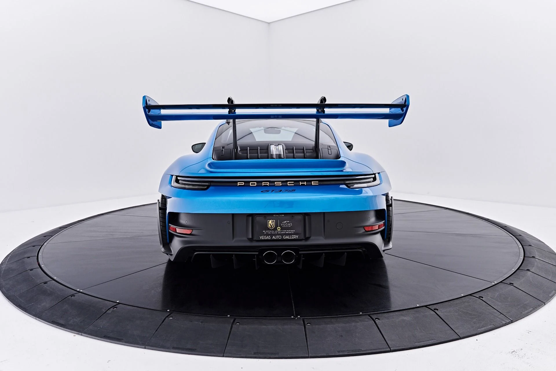 mph011_3140834080_Used_2024_Porsche_911_GT_3_RS_1789729396_954c4e1267