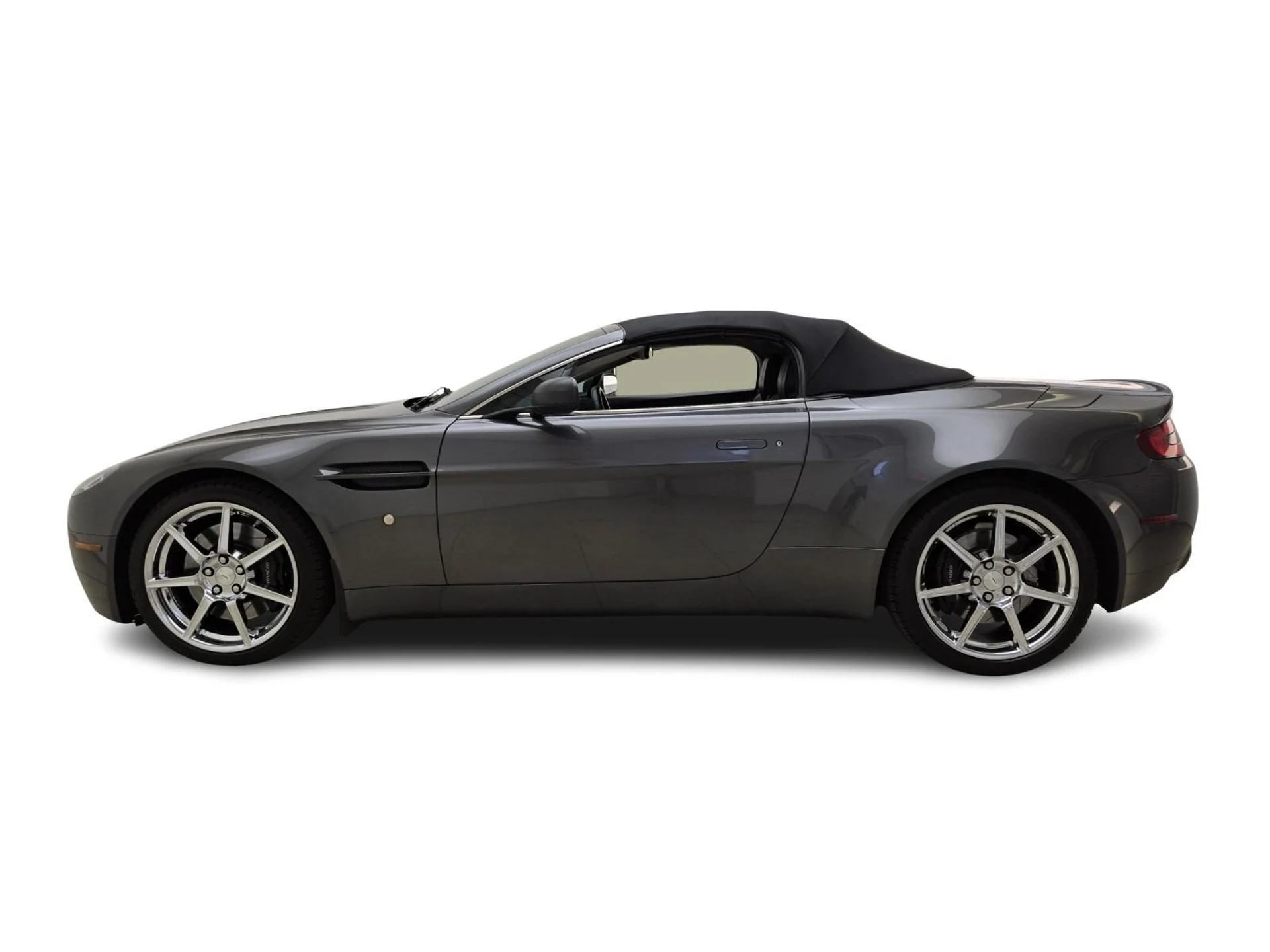 mph011_3140904830_Used_2008_Aston_Martin_V8_Vantage_1753163909_77e7e34916