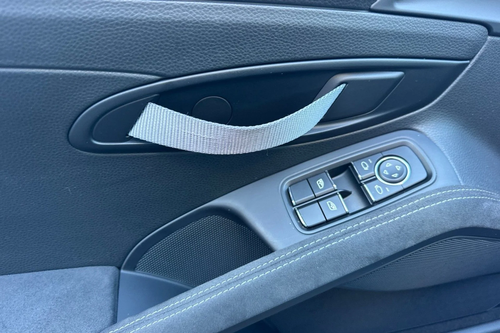 mph011_3147692482_8cacdd1de97a85d2de9f84673ba9b742_32949c93bf