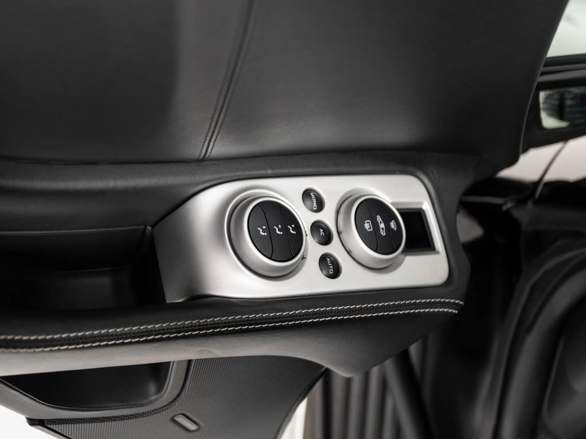 mph011_314864070_150afc56493a394bdd408487afaaf811x_9476116ae7