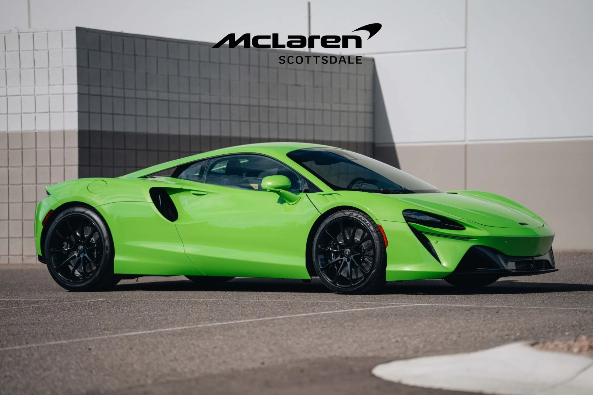 mph011_3149281857_Used_2025_MCLAREN_ARTURA_1732372131_653b840c45