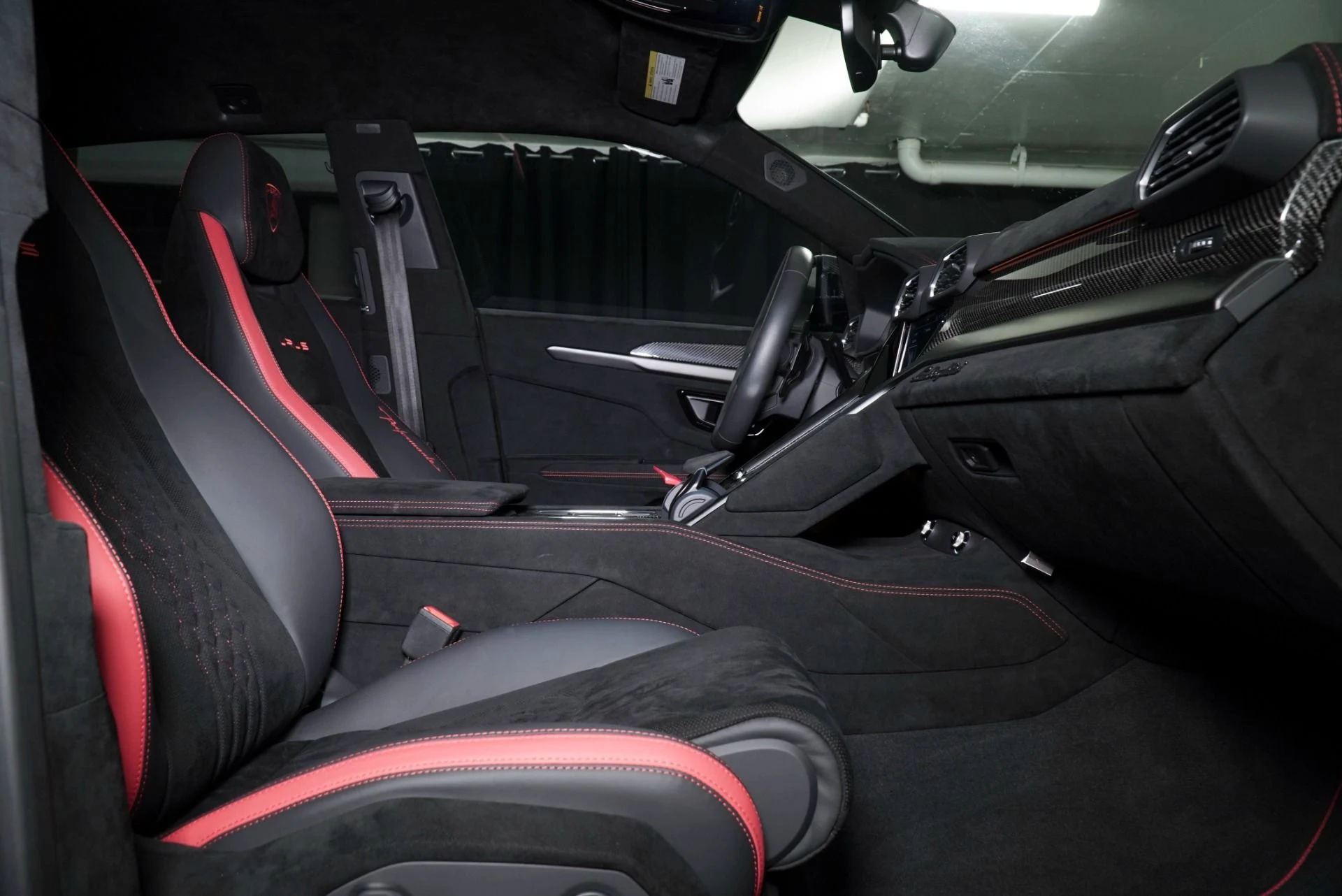 mph011_3153640042_Used_2023_Lamborghini_Urus_Performante_1773400197_5e07daf518