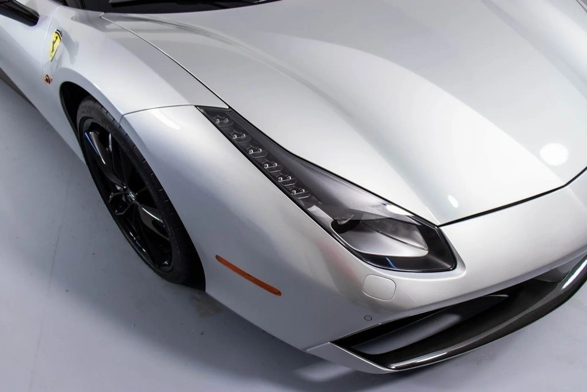 mph011_3155049343_438d363edb3571c26e529d9ceff49c60x_8a449dcdef