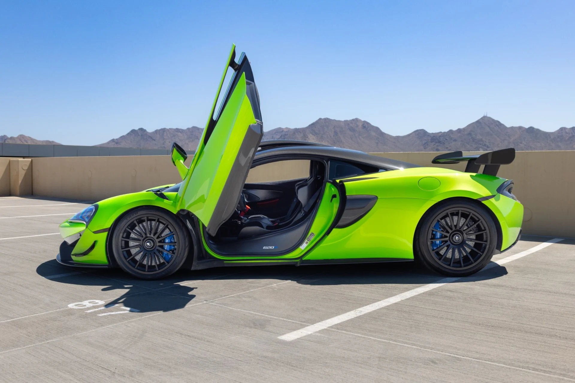 mph011_3159437521_Used_2020_Mc_Laren_620_R_1783549747_5c6d705c21