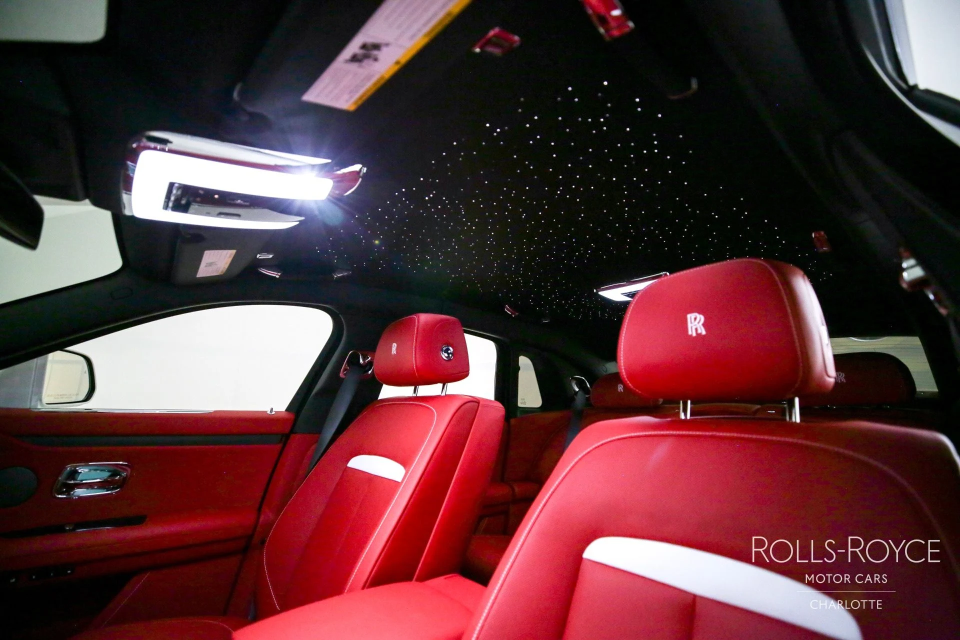 mph011_3159560005_Used_2024_Rolls_Royce_Ghost_1723672329_b8866761ab