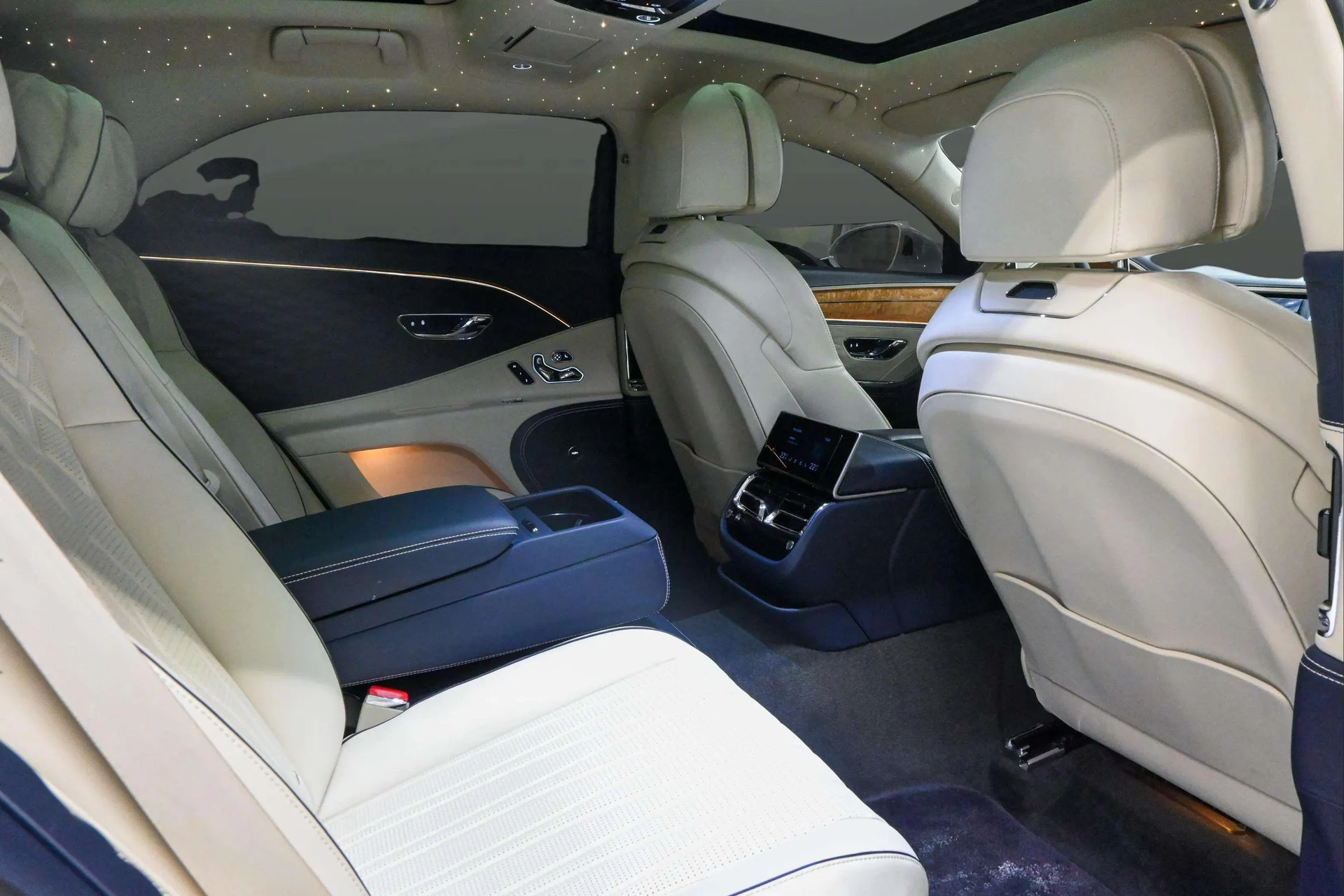 mph011_3163092678_cf58213e_24b2_4e2c_ac76_4b0d62223970_30c0048b7c