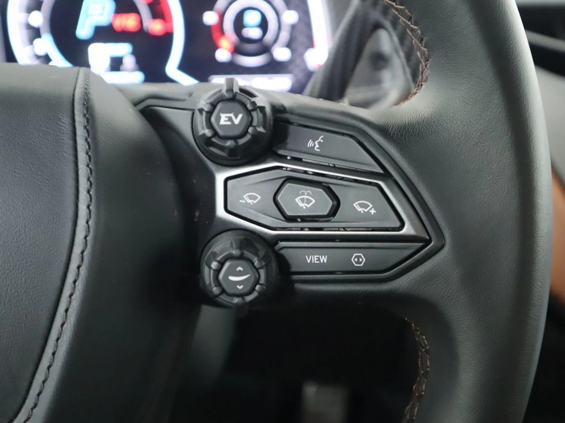 mph011_3171508402_used_2024_lamborghini_revuelto_coupe_8119_23017512_12_1024_7292d092cb