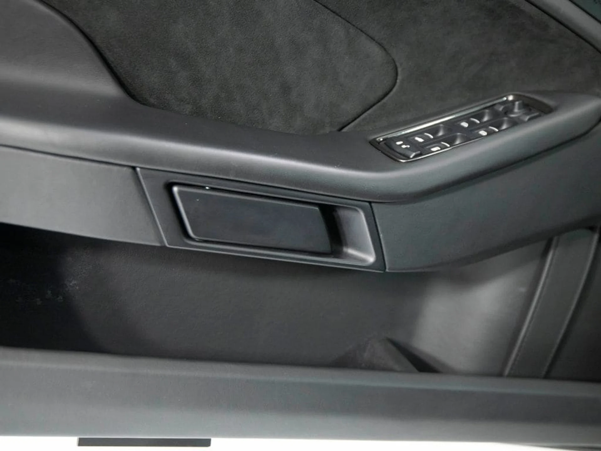 mph011_3189559459_11ffe39b4b8ab2d4951444d603903a7fx_9d7cac0556