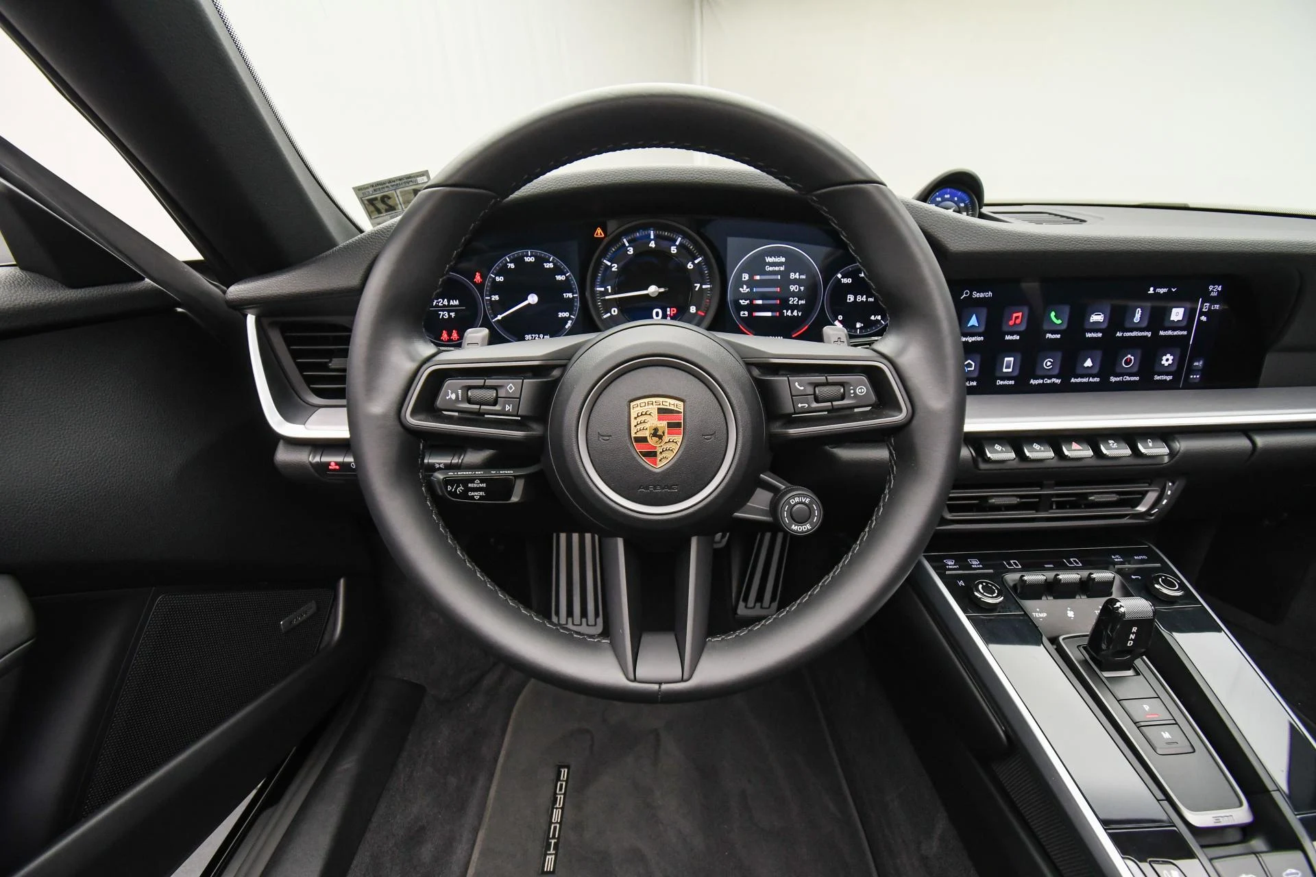 mph011_3190425402_Used_2022_Porsche_911_Carrera_1753776328_497e03770b