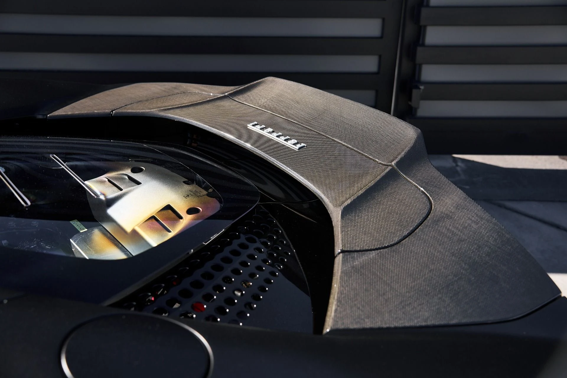 mph011_319129814_Used_2022_Ferrari_SF_90_Stradale_Base_1760226972_5b3af16b55