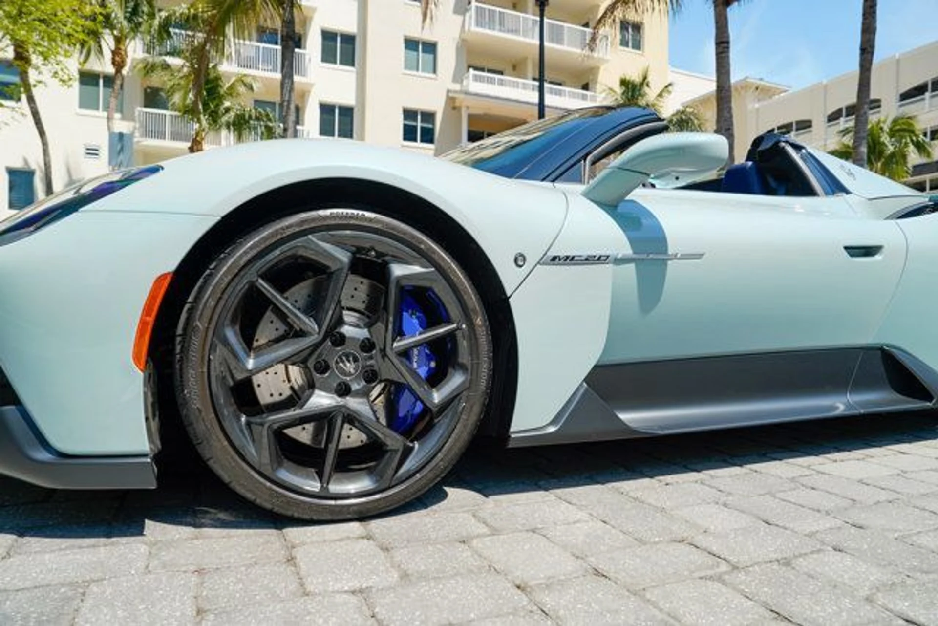 mph011_3195714939_22997717_12_640_baf928d1d1