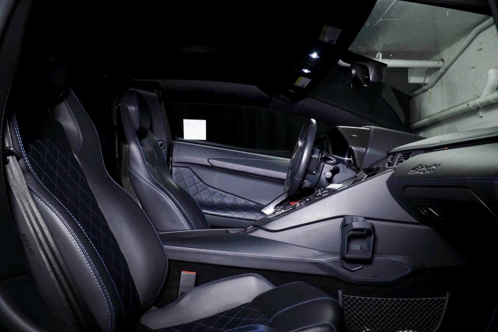 mph011_3202703478_Used_2016_Lamborghini_Aventador_LP_700_4_1767895159_21390dc60b