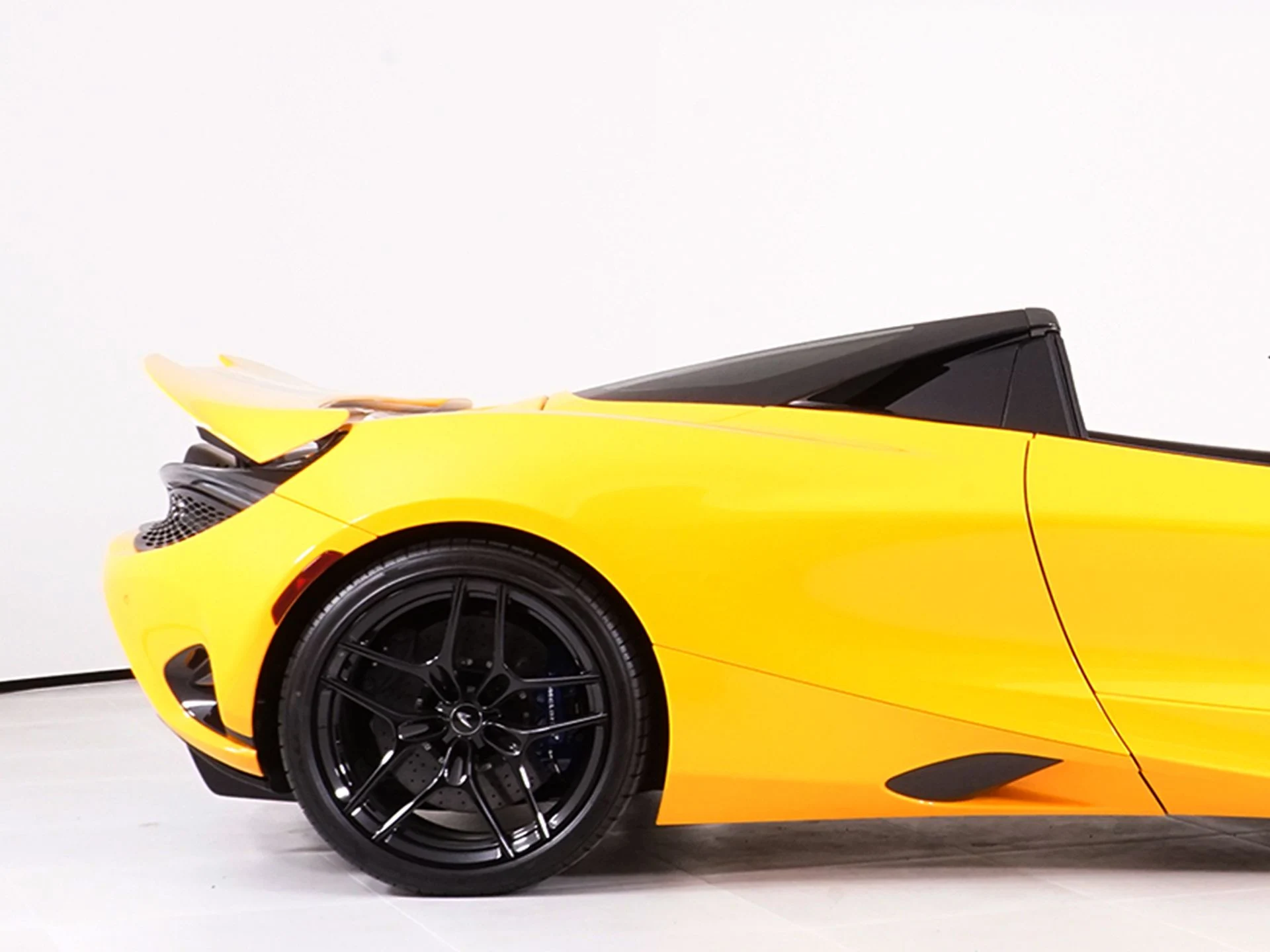 mph011_3204309182_852cbcc8c4581fad5e88cb95a47908ffx_0e96fc92cb