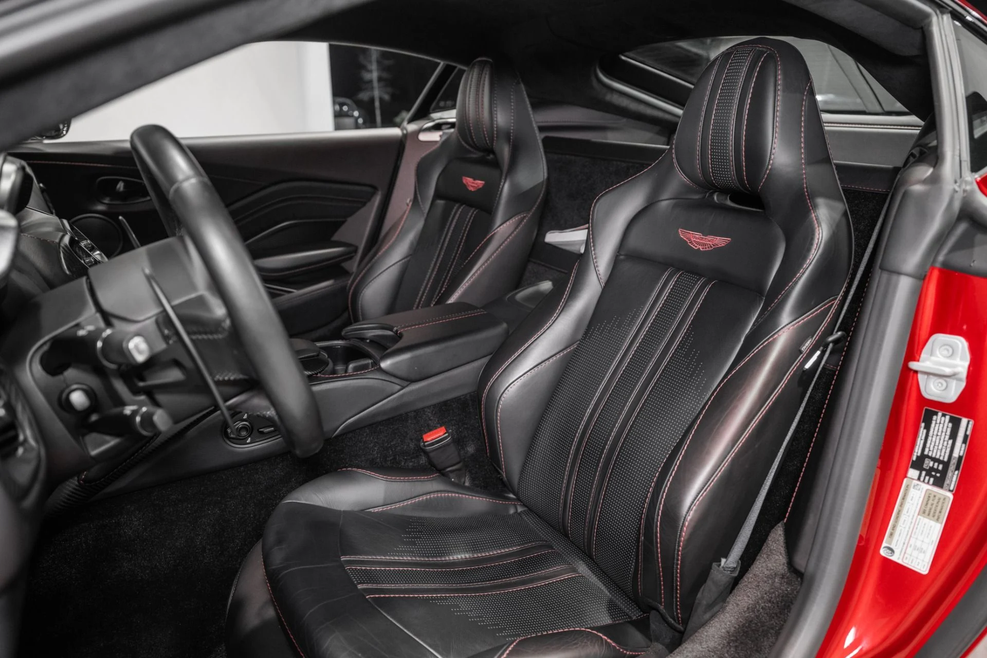 mph011_3209841567_Used_2023_Aston_Martin_Vantage_V8_1772854371_f5c687786c