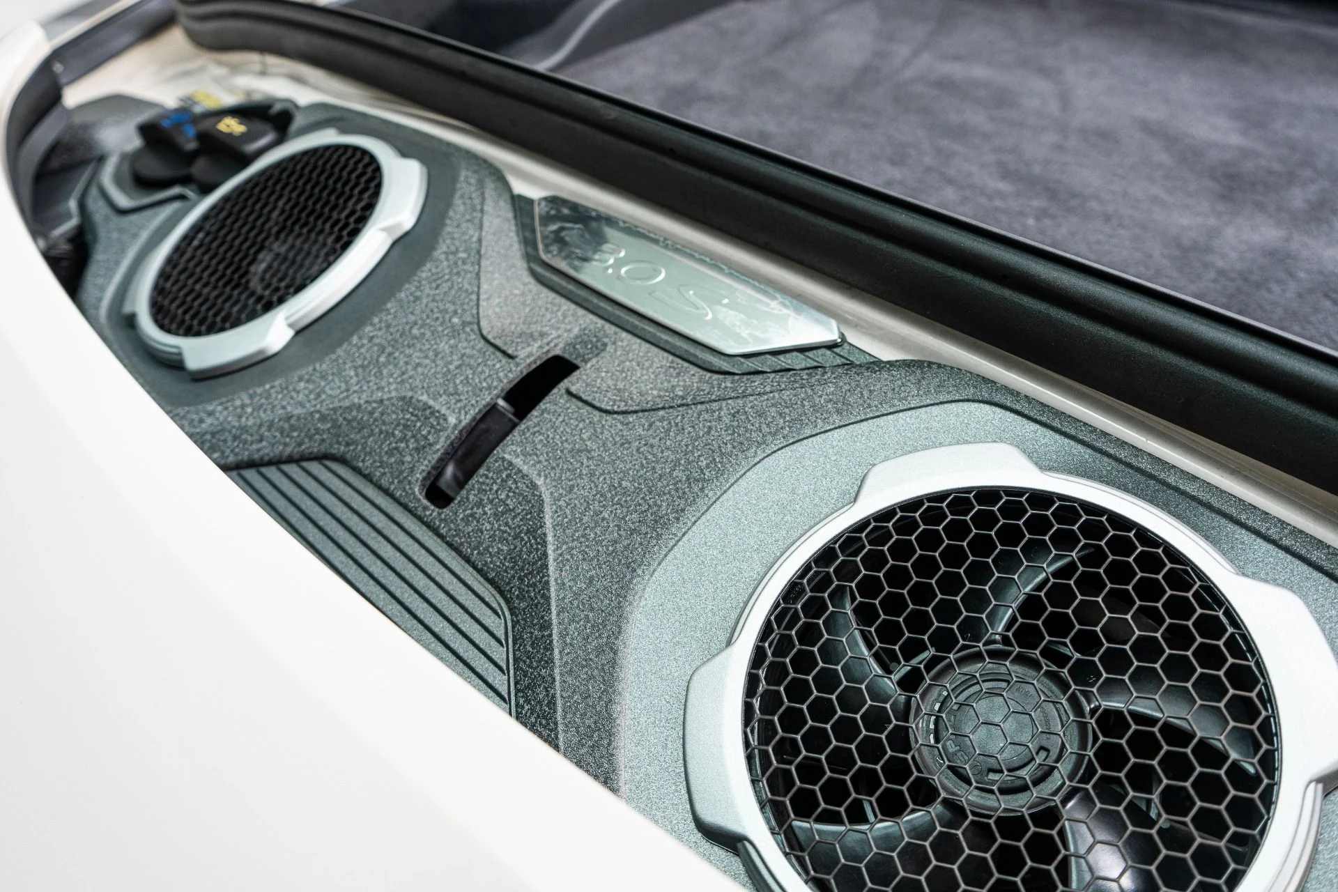 mph011_3211940399_Used_2024_Porsche_911_Targa_4_S_1792178990_7b38e64854