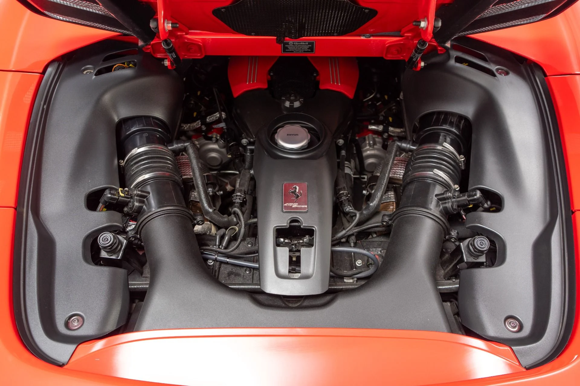 mph011_3215020353_Used_2017_Ferrari_488_Spider_1776892086_1511917e64