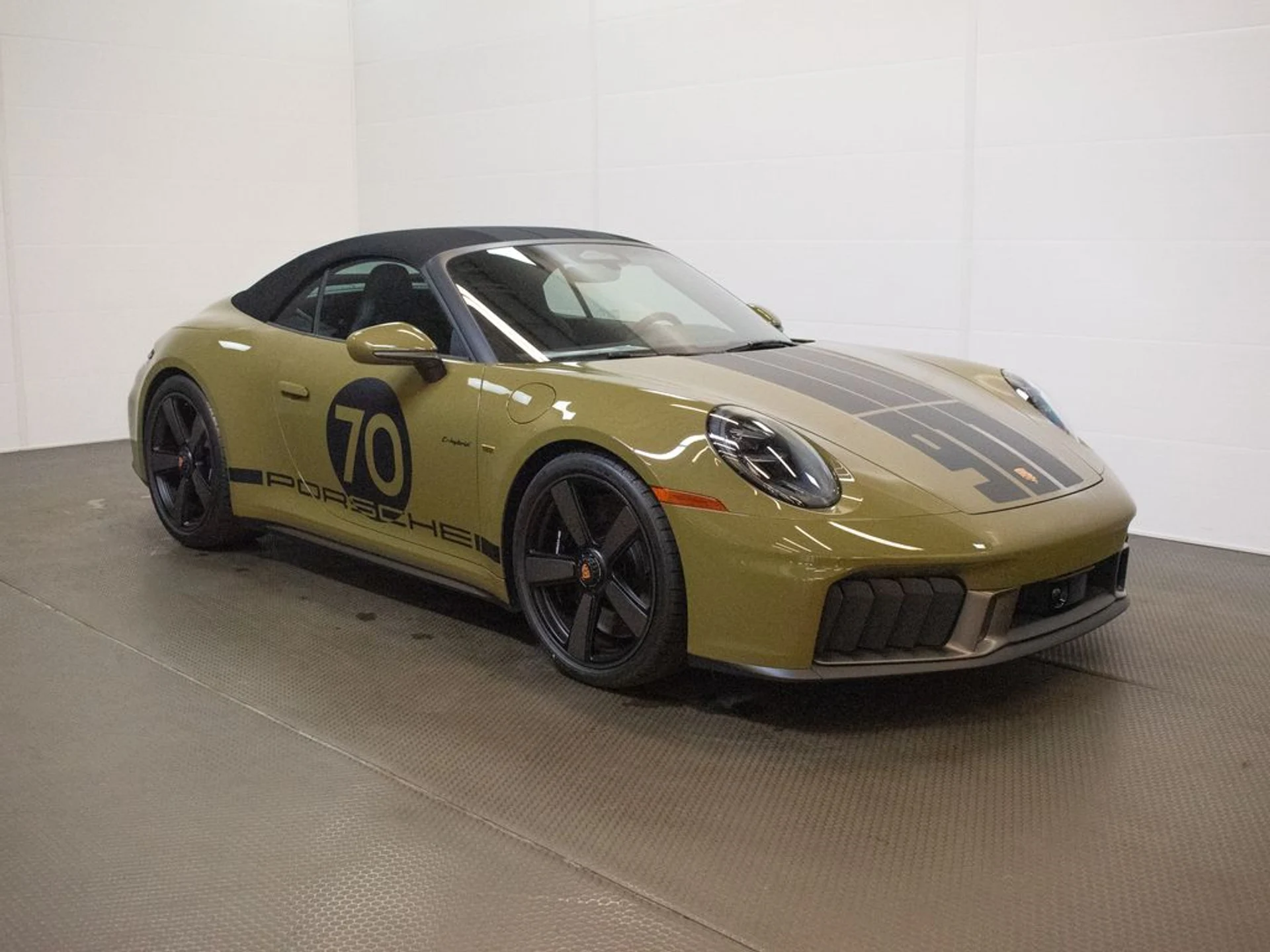 mph011_3216317621_aefcefe613b232c94949d2284bbfe4dbx_85fd79a4c8